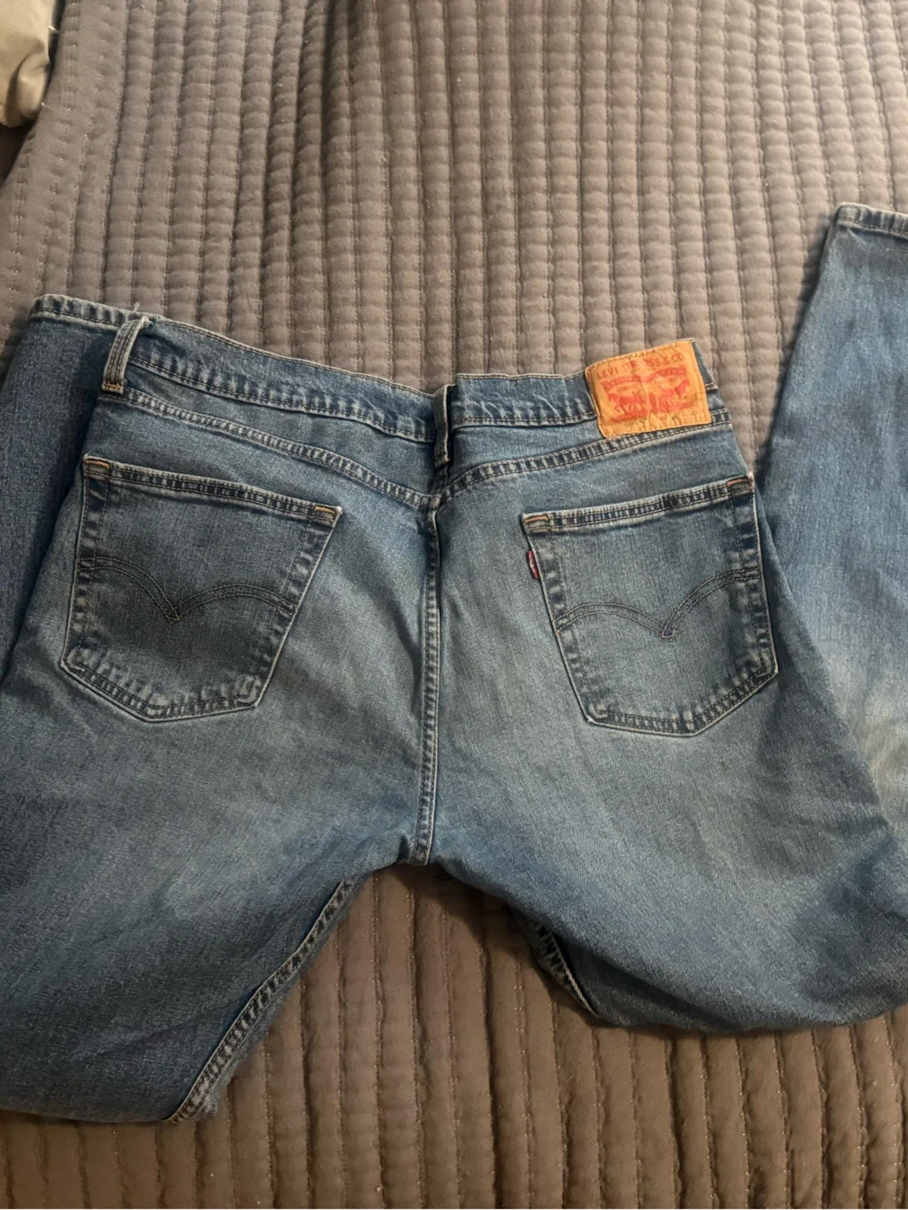 Levi's Blue Straight Men Jeans with Tan Leather Patch